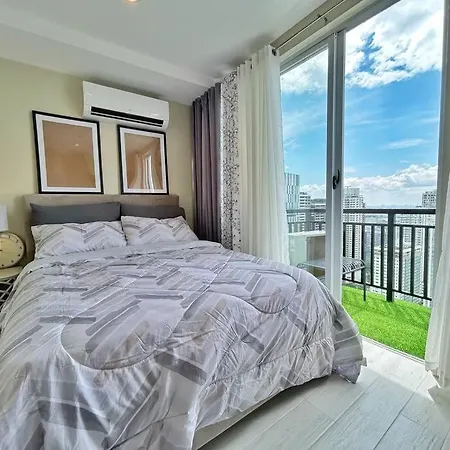 Enjoy Cebu! Best View And Location!